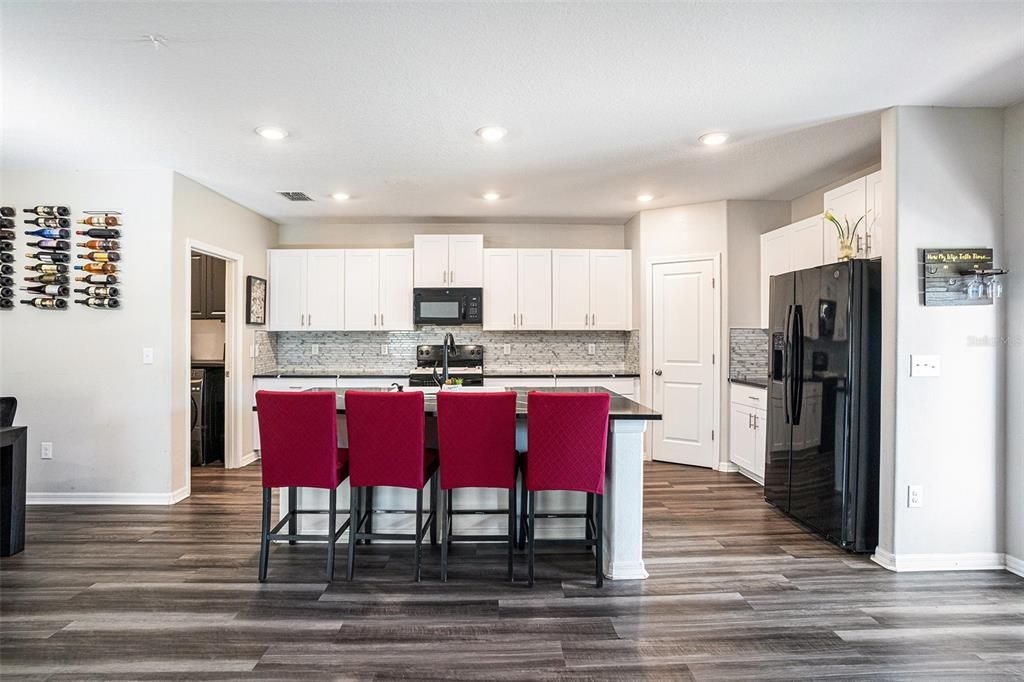 En Venta: $425,000 (5 camas, 2 baños, 2264 Pies cuadrados)