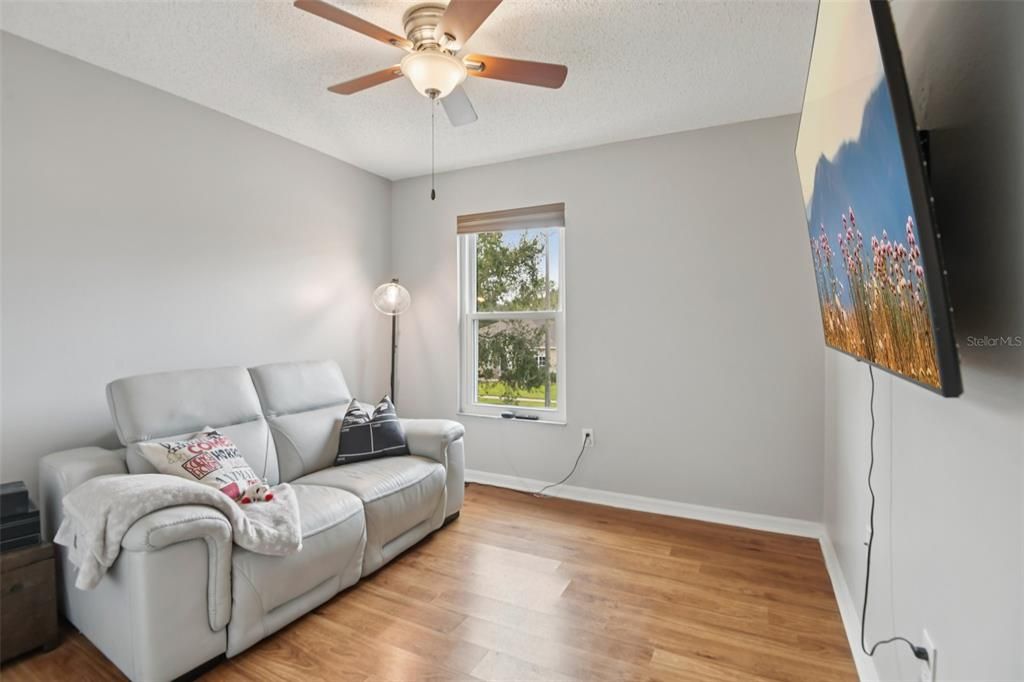 待售: $460,000 (4 贝兹, 3 浴室, 2378 平方英尺)