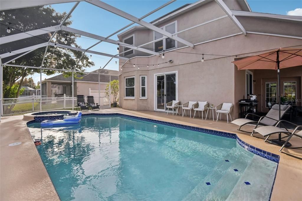 待售: $460,000 (4 贝兹, 3 浴室, 2378 平方英尺)