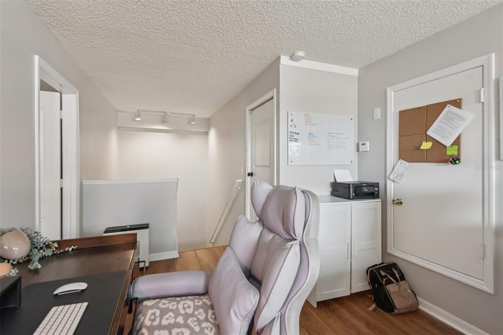 待售: $460,000 (4 贝兹, 3 浴室, 2378 平方英尺)