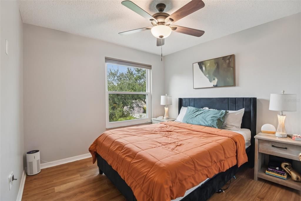 待售: $460,000 (4 贝兹, 3 浴室, 2378 平方英尺)