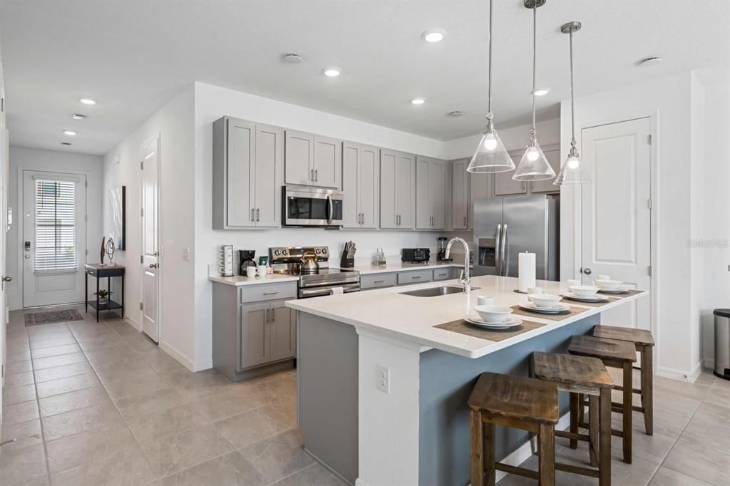 For Sale: $319,999 (3 beds, 2 baths, 1622 Square Feet)