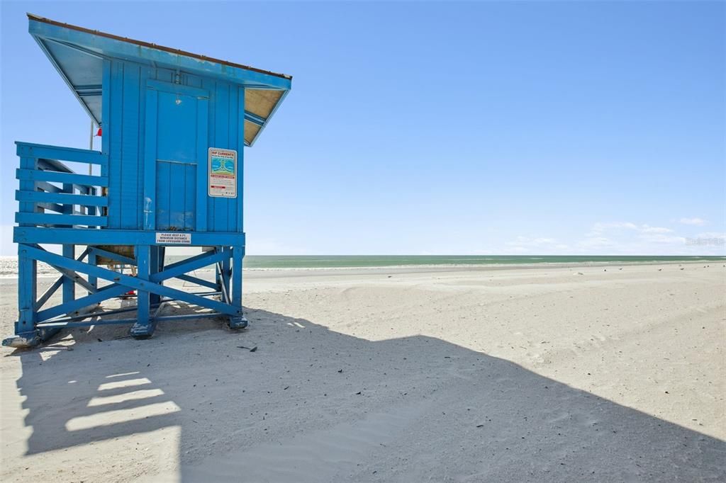 For Sale: $724,000 (2 beds, 2 baths, 1200 Square Feet)