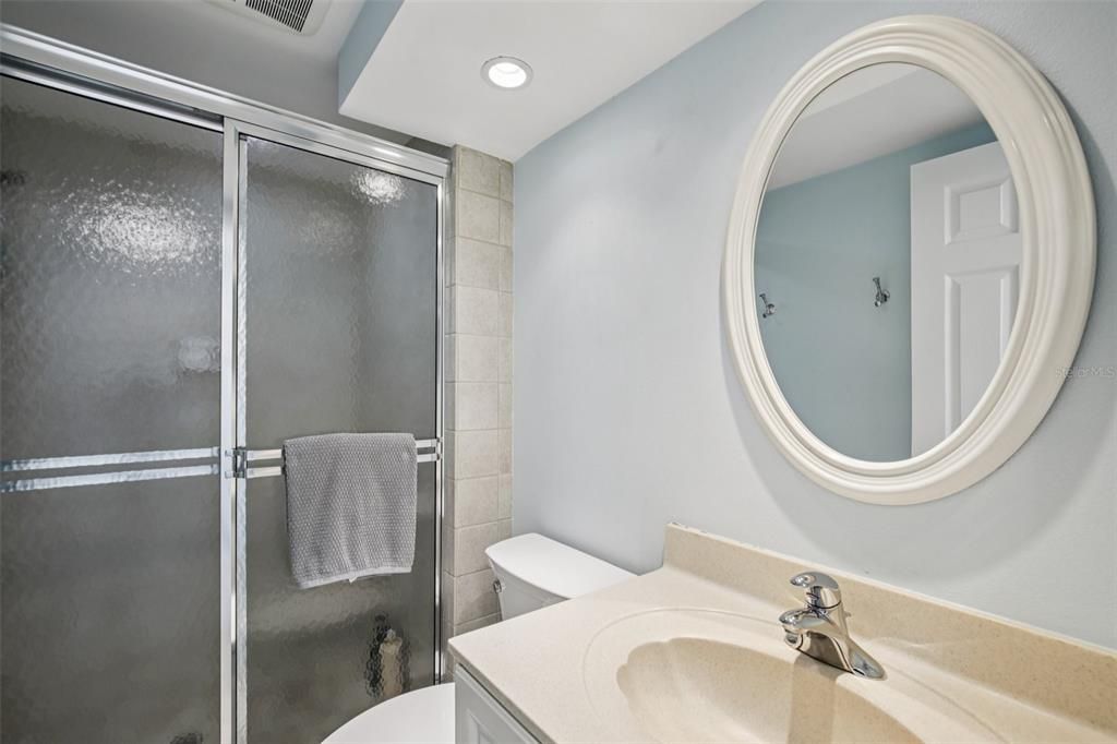 For Sale: $724,000 (2 beds, 2 baths, 1200 Square Feet)