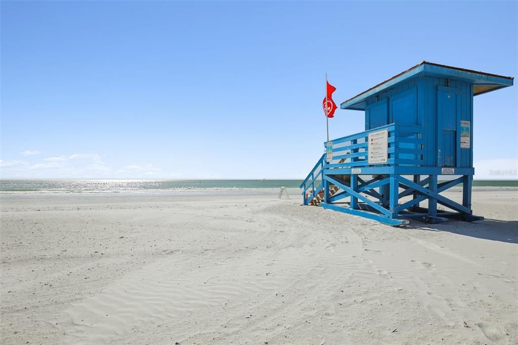 For Sale: $724,000 (2 beds, 2 baths, 1200 Square Feet)