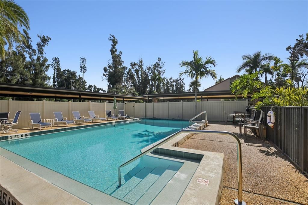 For Sale: $724,000 (2 beds, 2 baths, 1200 Square Feet)