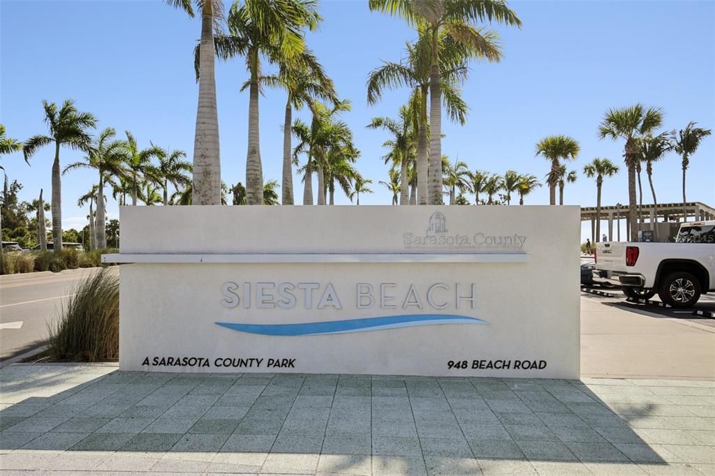 For Sale: $724,000 (2 beds, 2 baths, 1200 Square Feet)