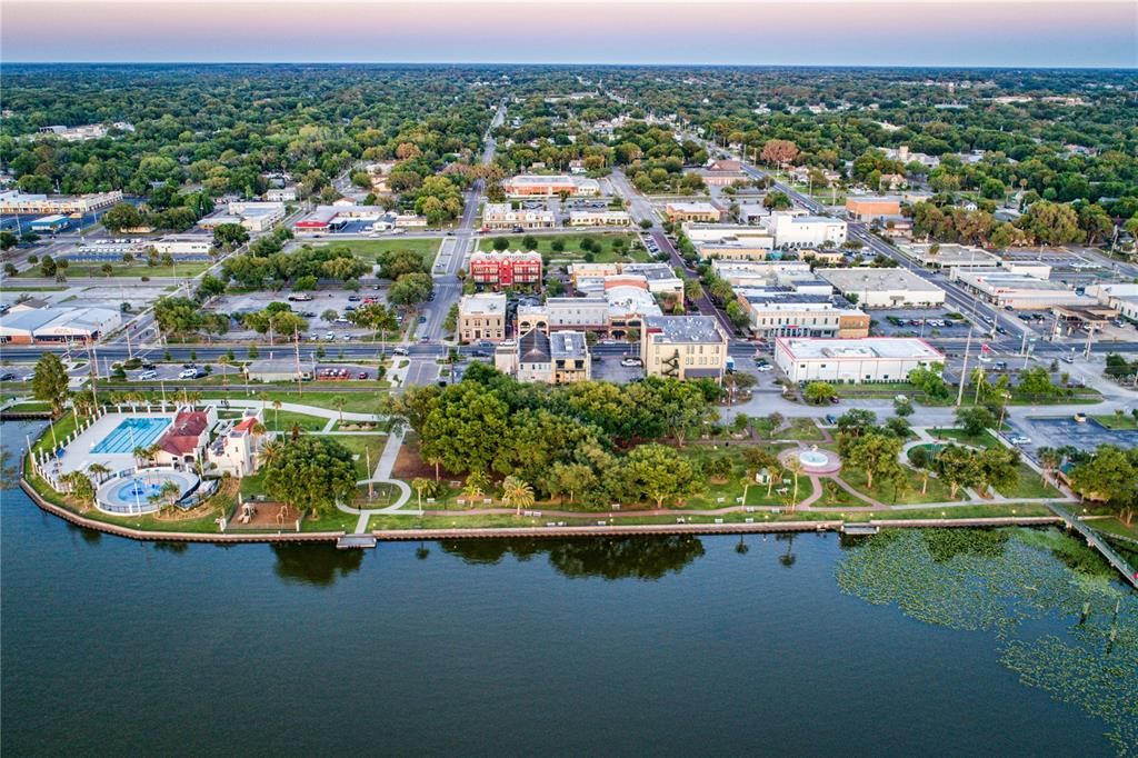 Recently Sold: $379,999 (6 beds, 0 baths, 2216 Square Feet)