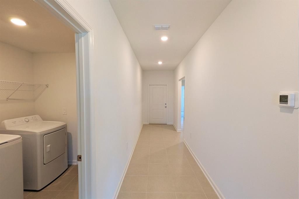 En Renta: $2,200 (4 camas, 2 baños, 1824 Pies cuadrados)