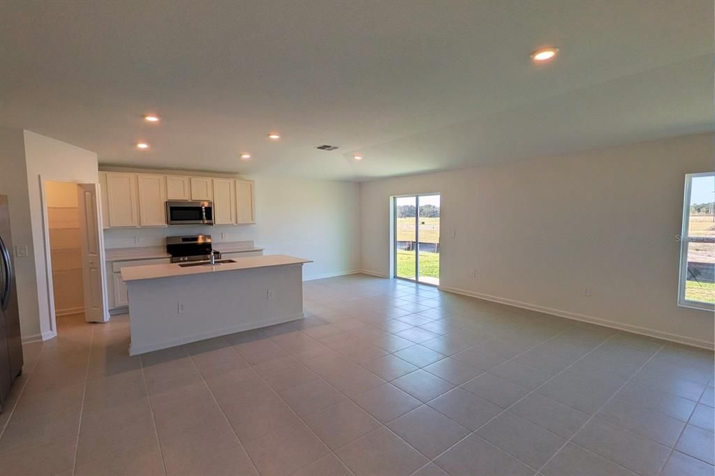 En Renta: $2,200 (4 camas, 2 baños, 1824 Pies cuadrados)