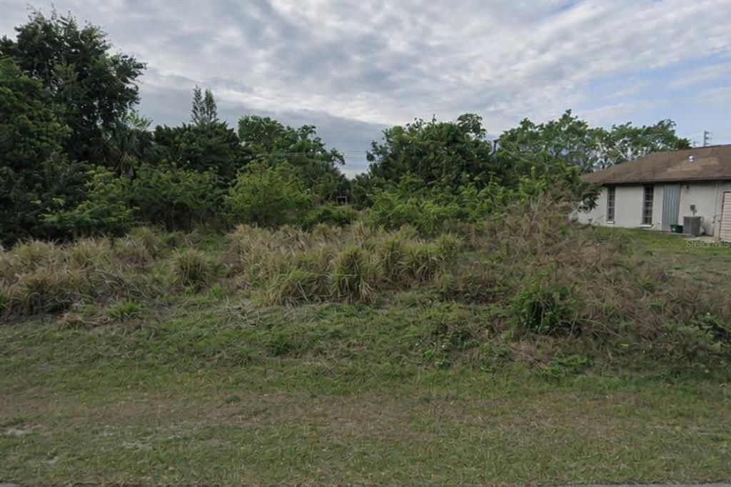 For Sale: $25,000 (0.26 acres)