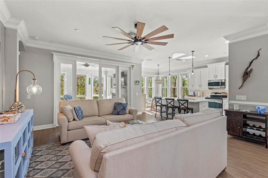 待售: $890,000 (3 贝兹, 3 浴室, 2214 平方英尺)