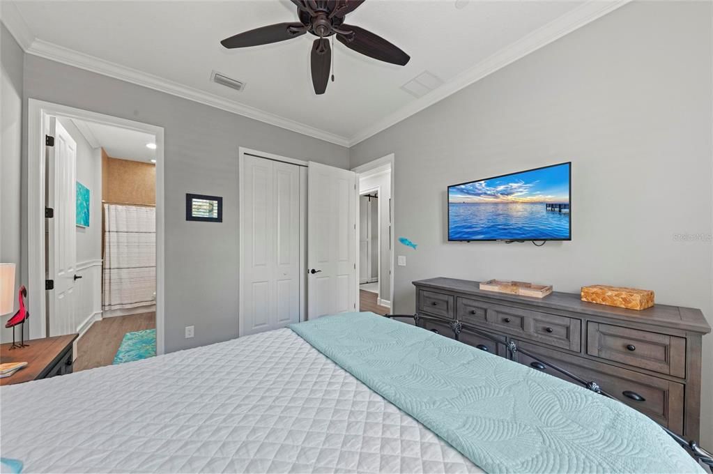 待售: $890,000 (3 贝兹, 3 浴室, 2214 平方英尺)