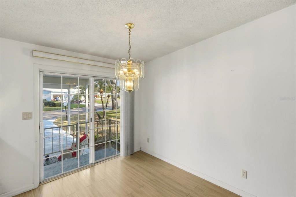 En Venta: $169,900 (3 camas, 2 baños, 1488 Pies cuadrados)