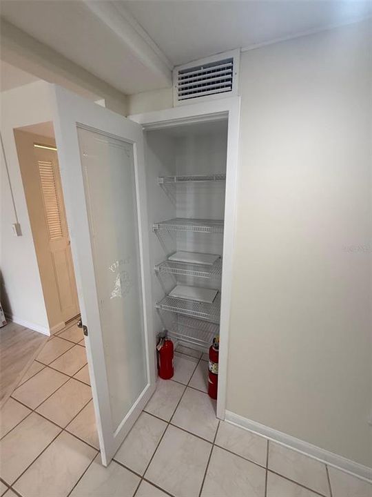 For Rent: $2,000 (2 beds, 2 baths, 1210 Square Feet)