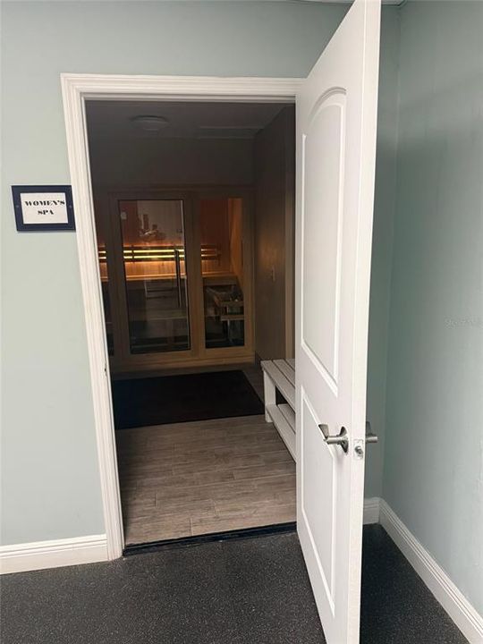 For Rent: $2,000 (2 beds, 2 baths, 1210 Square Feet)