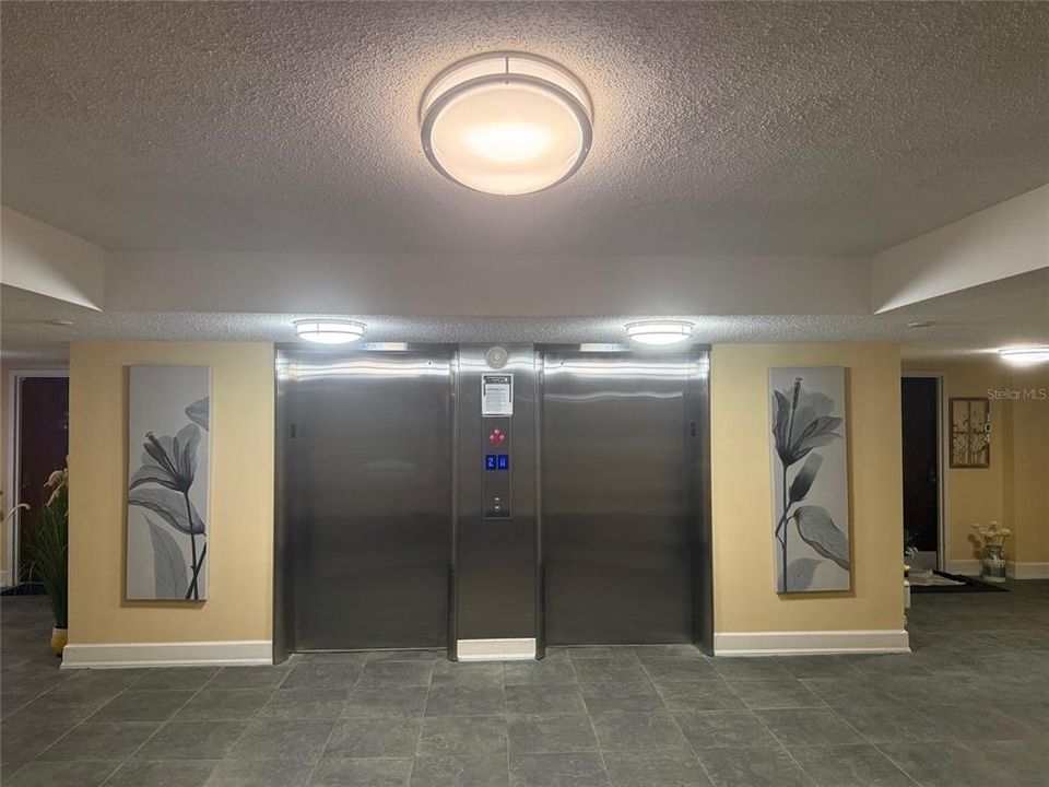 For Rent: $2,000 (2 beds, 2 baths, 1210 Square Feet)