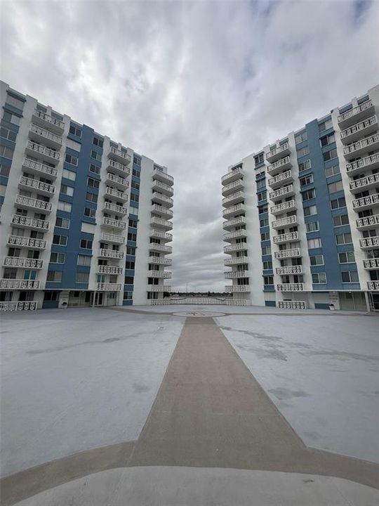 For Rent: $2,000 (2 beds, 2 baths, 1210 Square Feet)