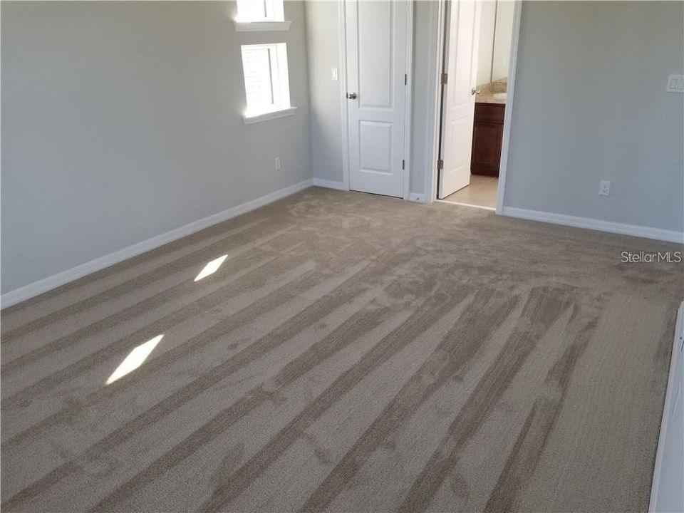 For Rent: $1,475 (1 beds, 1 baths, 550 Square Feet)