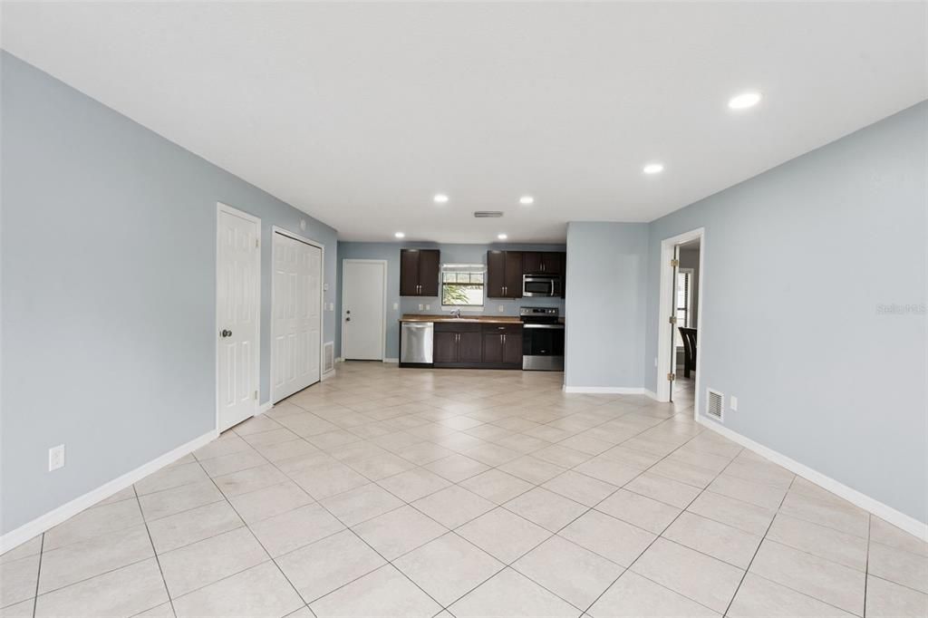 待售: $315,000 (3 贝兹, 3 浴室, 1499 平方英尺)