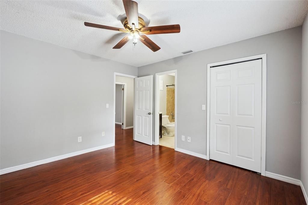 待售: $315,000 (3 贝兹, 3 浴室, 1499 平方英尺)