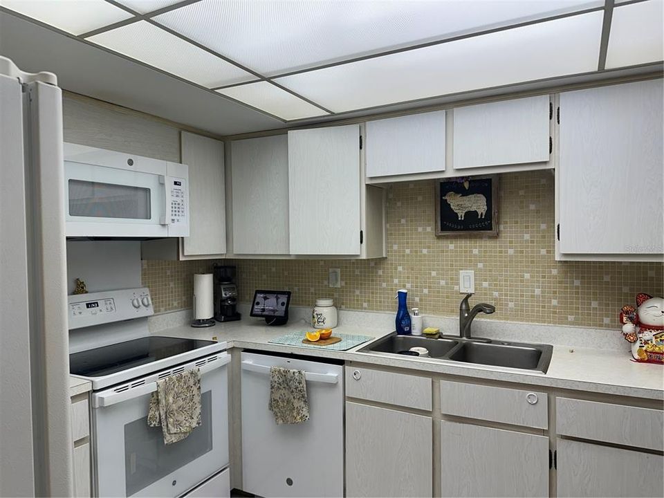 В аренду: $2,850 (1 спален, 1 ванн, 995 Квадратных фут)