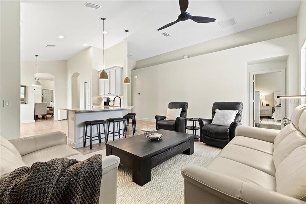 待售: $589,000 (3 贝兹, 2 浴室, 2029 平方英尺)