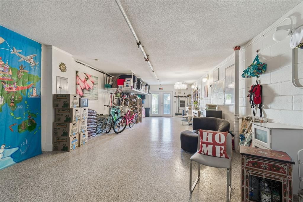 For Sale: $539,900 (3 beds, 3 baths, 1700 Square Feet)