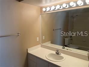 For Rent: $1,700 (3 beds, 2 baths, 1200 Square Feet)