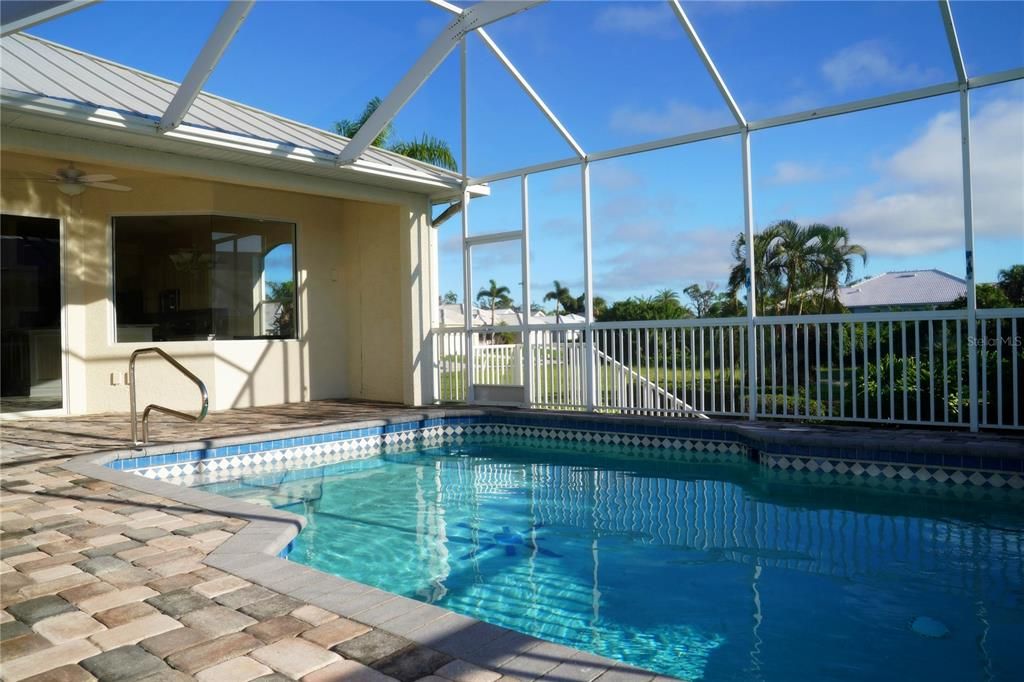 For Sale: $405,000 (3 beds, 2 baths, 1785 Square Feet)