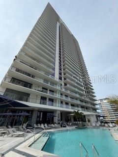 For Rent: $5,800 (2 beds, 2 baths, 1339 Square Feet)