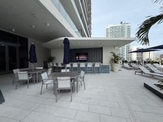 For Rent: $5,800 (2 beds, 2 baths, 1339 Square Feet)