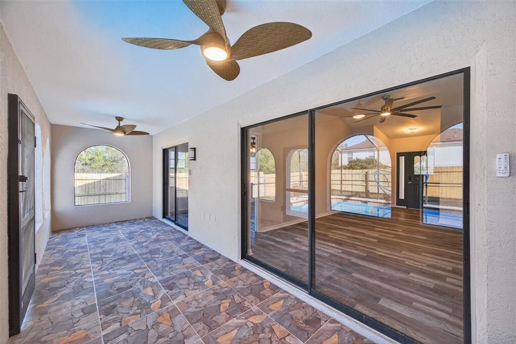 На продажу: $332,500 (3 спален, 2 ванн, 1672 Квадратных фут)