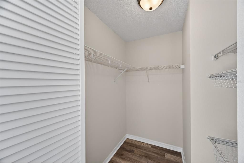 На продажу: $332,500 (3 спален, 2 ванн, 1672 Квадратных фут)