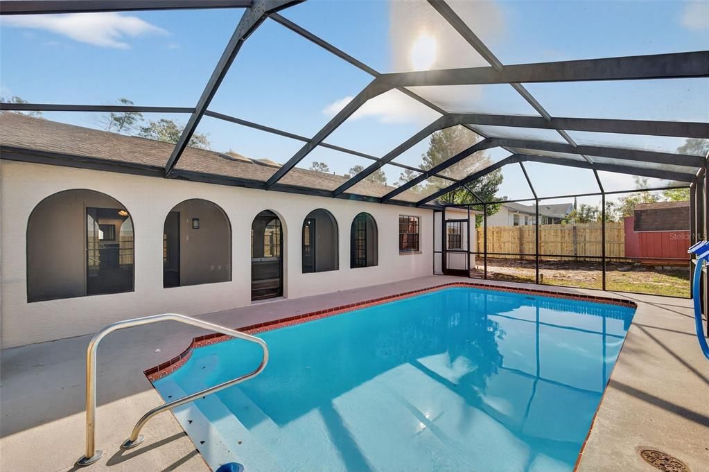 На продажу: $332,500 (3 спален, 2 ванн, 1672 Квадратных фут)