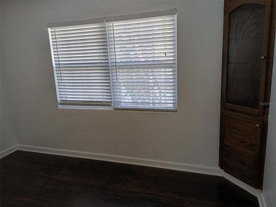 For Rent: $2,150 (2 beds, 1 baths, 1400 Square Feet)