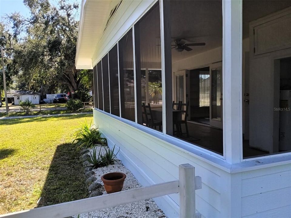 For Rent: $2,150 (2 beds, 1 baths, 1400 Square Feet)