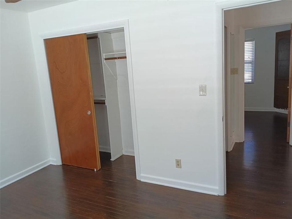 For Rent: $2,150 (2 beds, 1 baths, 1400 Square Feet)