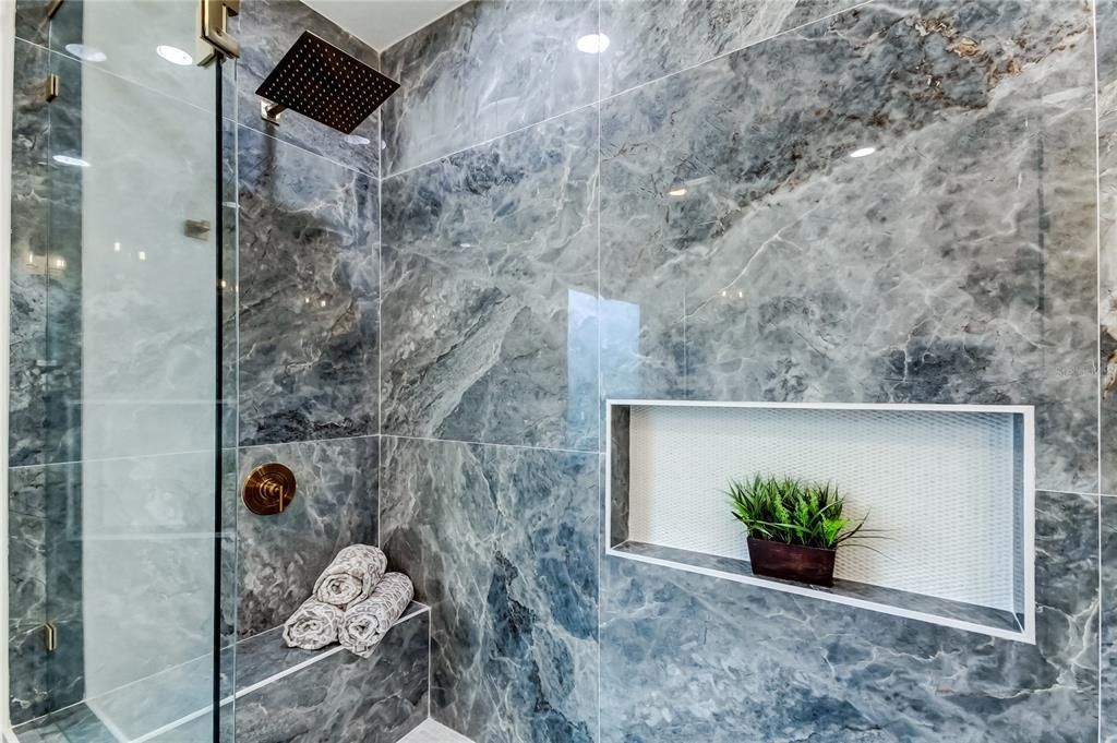 На продажу: $650,000 (3 спален, 2 ванн, 2427 Квадратных фут)