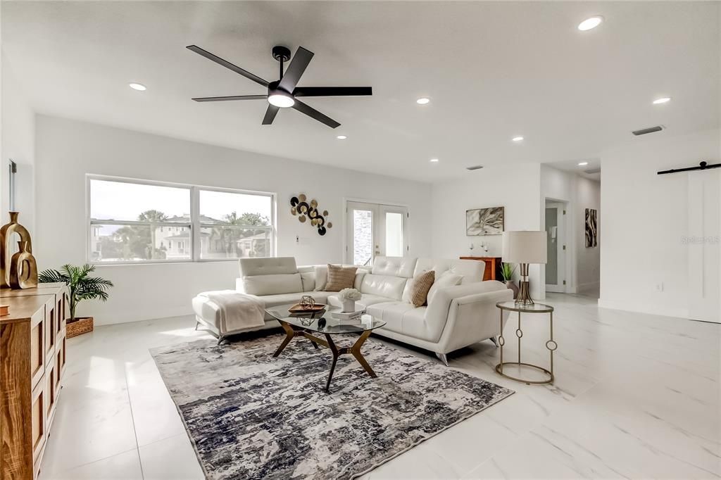 На продажу: $650,000 (3 спален, 2 ванн, 2427 Квадратных фут)