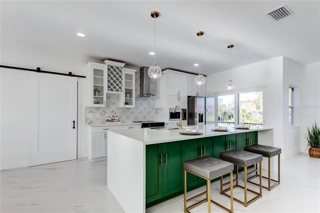 На продажу: $650,000 (3 спален, 2 ванн, 2427 Квадратных фут)