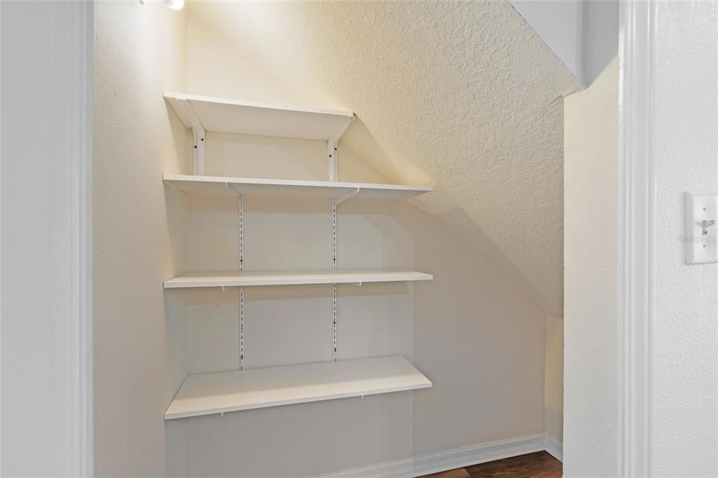 For Rent: $1,899 (2 beds, 2 baths, 1383 Square Feet)