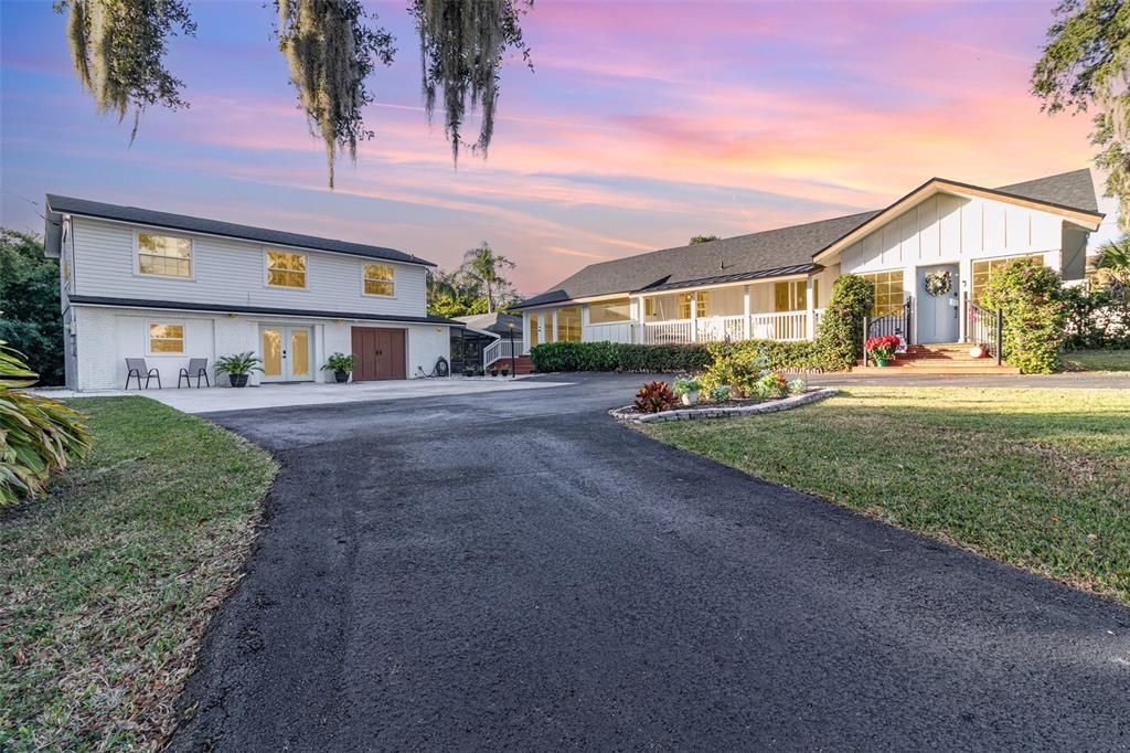 En Venta: $744,900 (3 camas, 4 baños, 2660 Pies cuadrados)