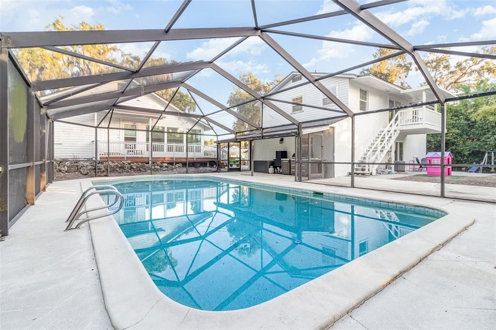 En Venta: $744,900 (3 camas, 4 baños, 2660 Pies cuadrados)