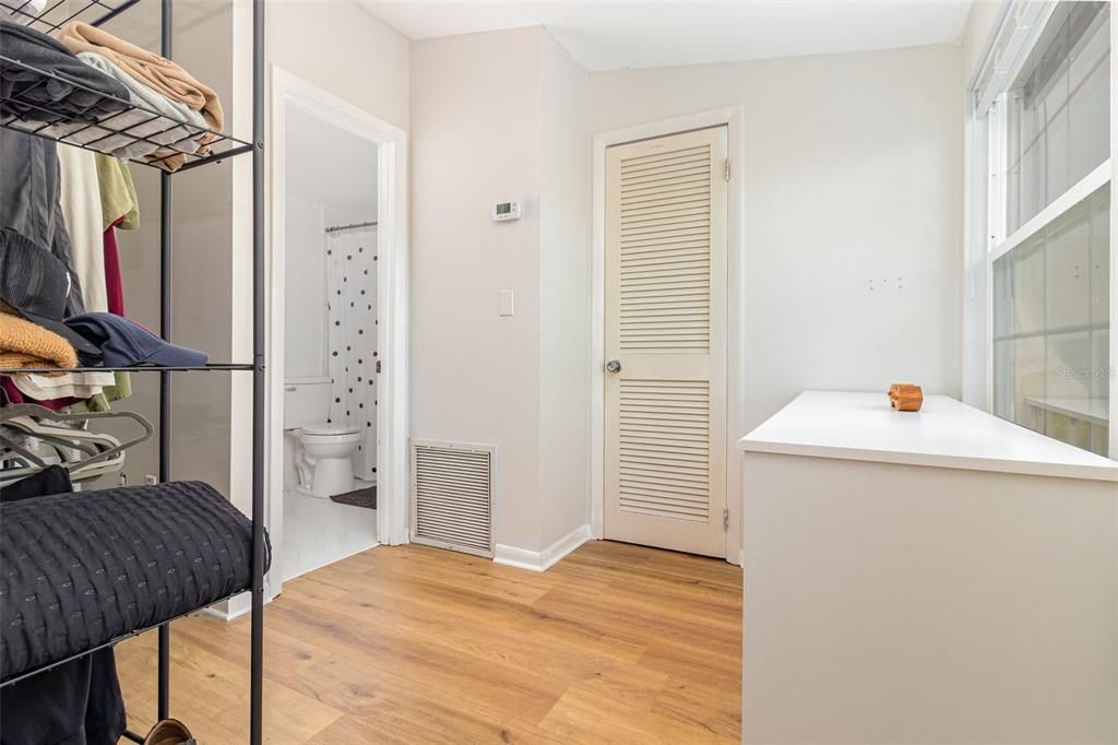 En Venta: $744,900 (3 camas, 4 baños, 2660 Pies cuadrados)