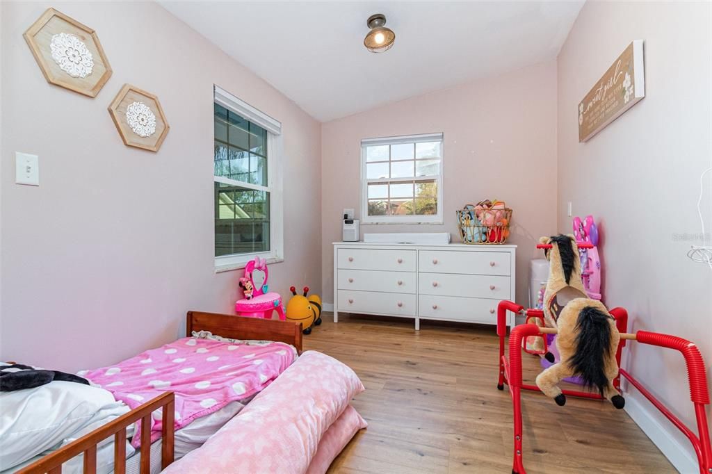 En Venta: $744,900 (3 camas, 4 baños, 2660 Pies cuadrados)