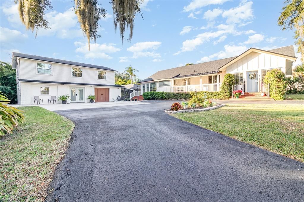 En Venta: $744,900 (3 camas, 4 baños, 2660 Pies cuadrados)