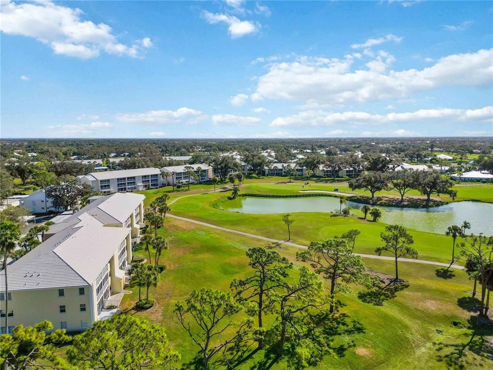 For Sale: $225,000 (2 beds, 2 baths, 1002 Square Feet)