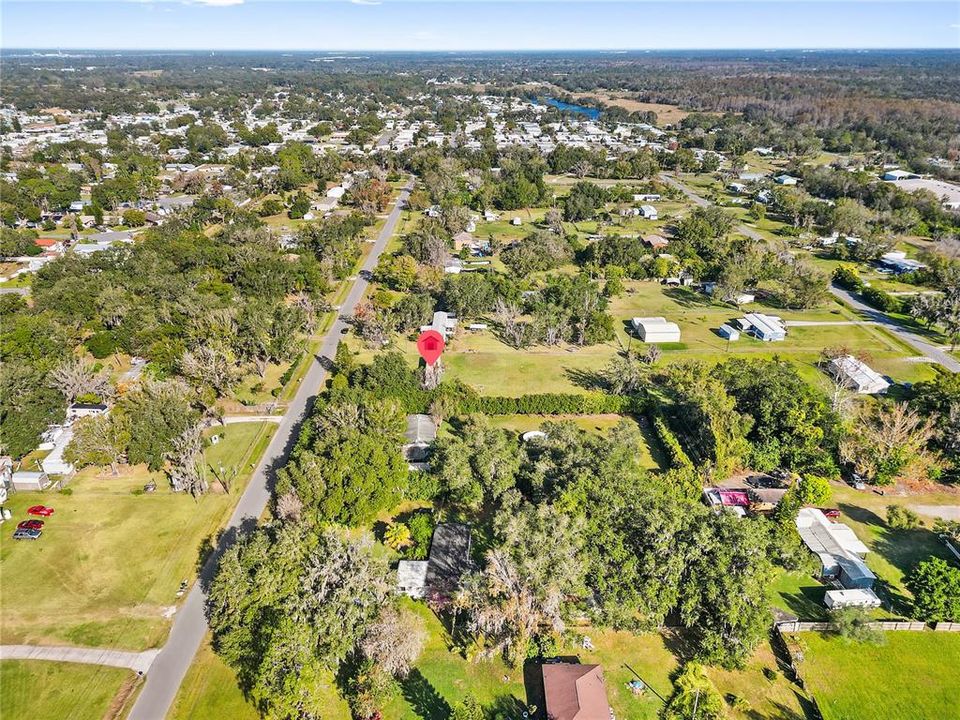 For Sale: $150,000 (2 beds, 1 baths, 868 Square Feet)