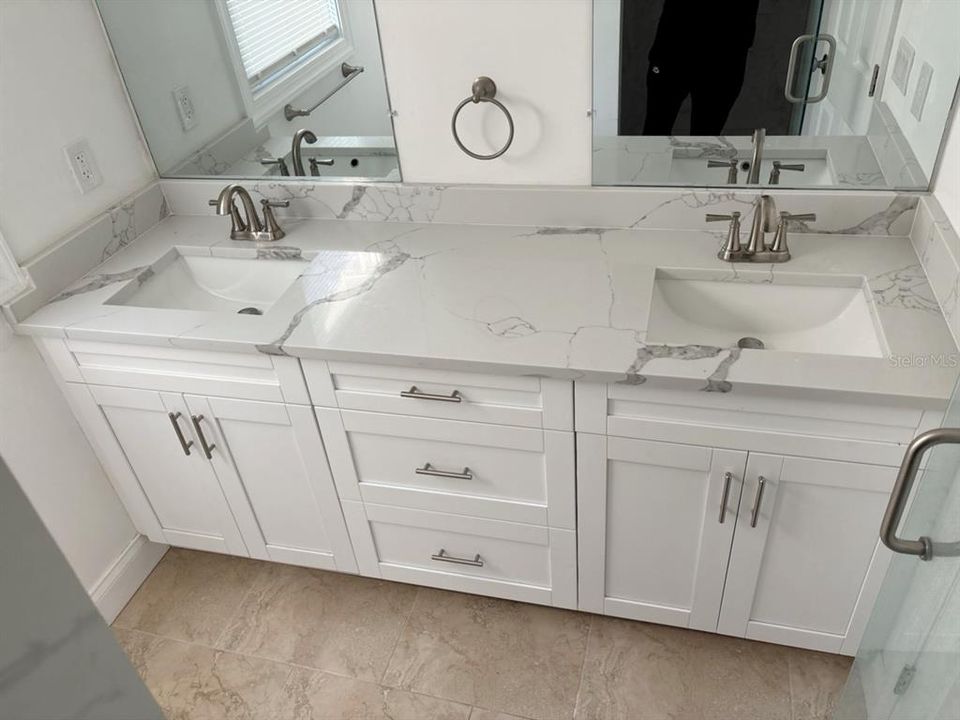 待售: $475,000 (4 贝兹, 2 浴室, 1581 平方英尺)